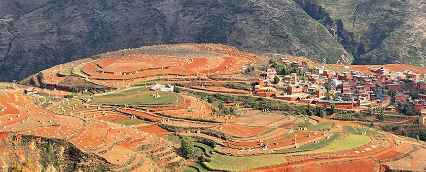 東川紅土地，被譽為上帝的調色盤