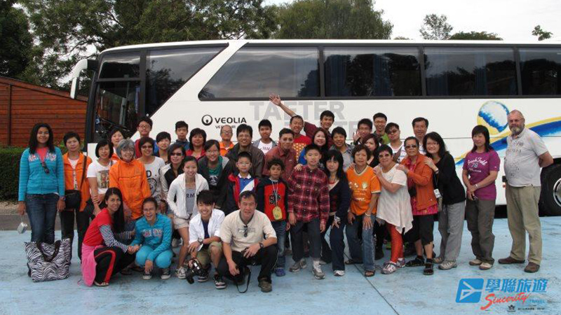 學聯歐洲巴士團2011年相片