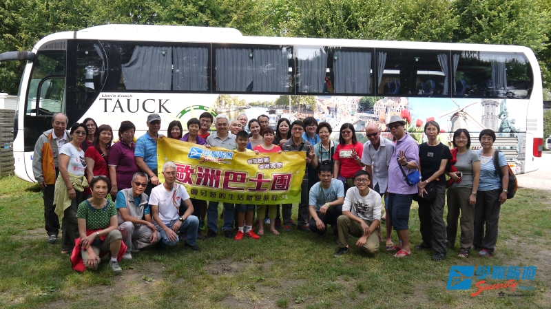 學聯歐洲巴士團2015年相片